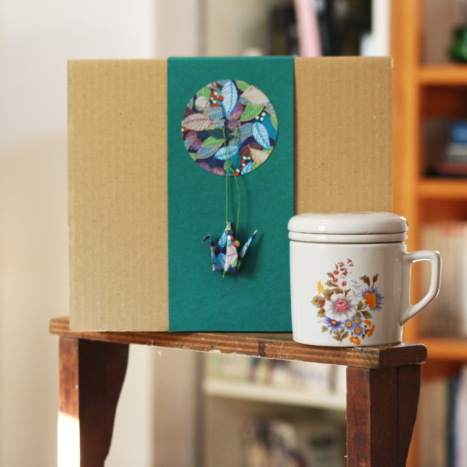 Coffret tisanière n°10 - Bouquet bleu, orange et rose – Image 2