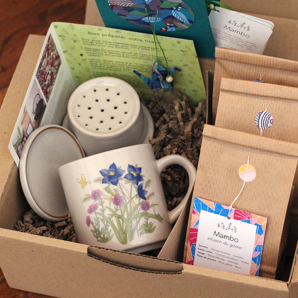 Coffret tisanière n°12 - Bouquet bleu et rose